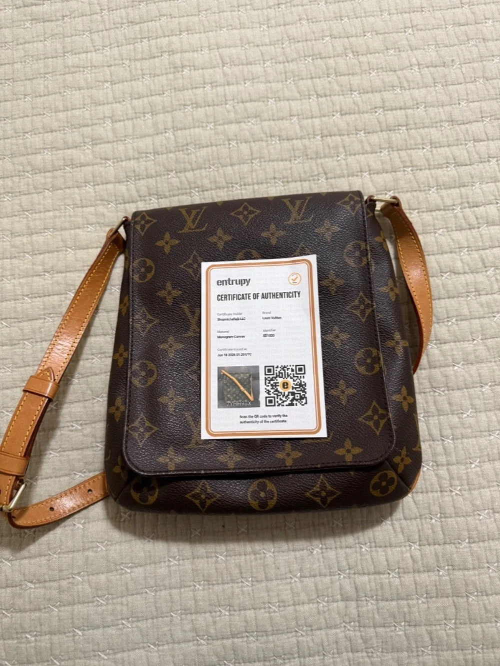 Louis Vuitton like new